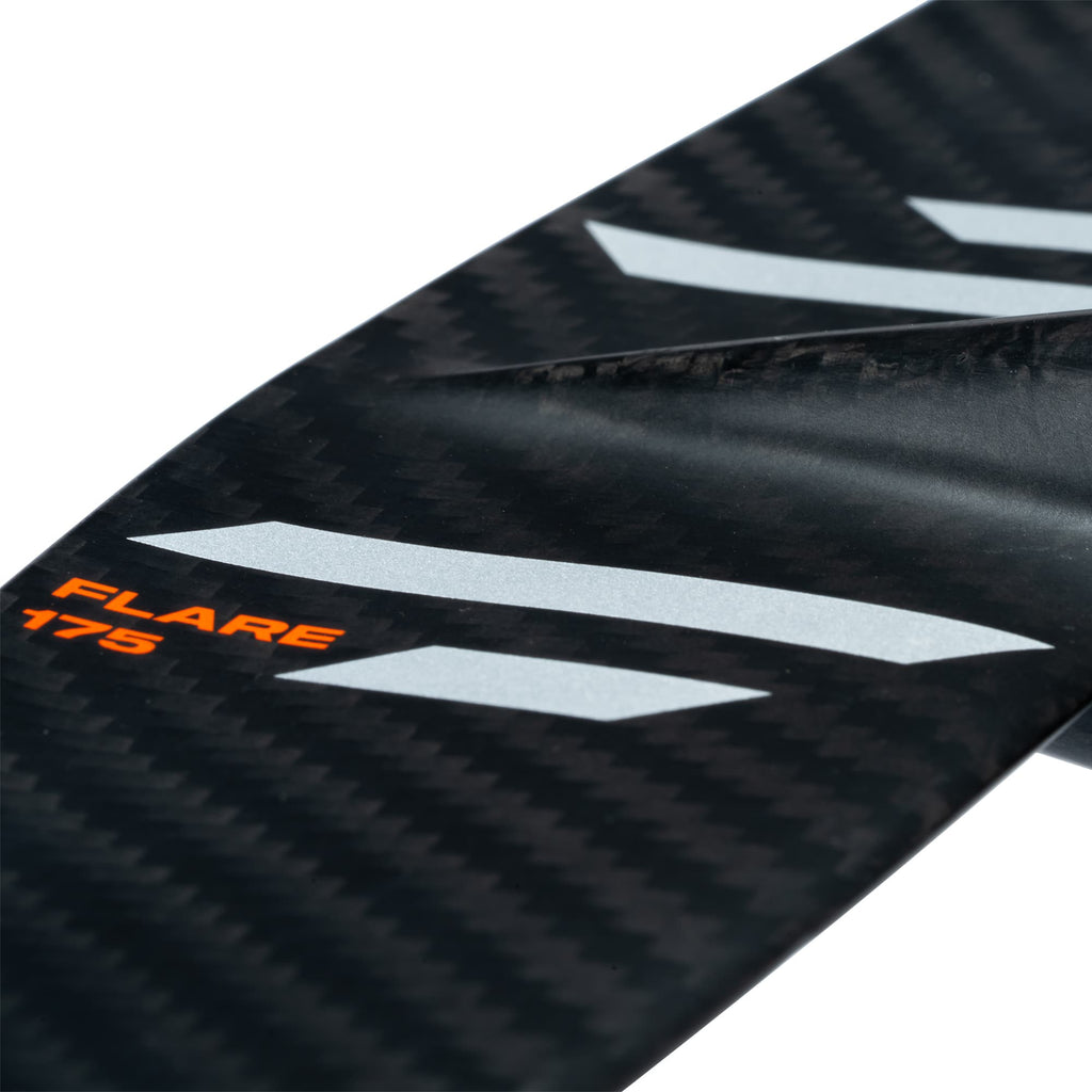 One-Lock Flare Tail